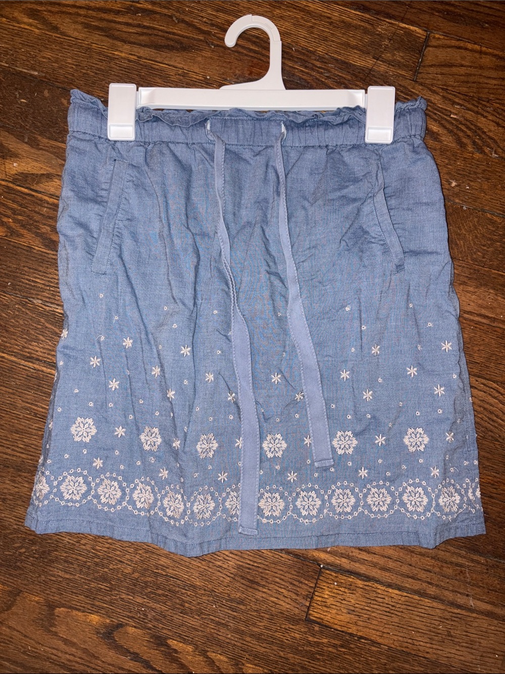 Loft Size 4 Stretchy Waistband Blue Embroidered Drawstring Women’s Skirt